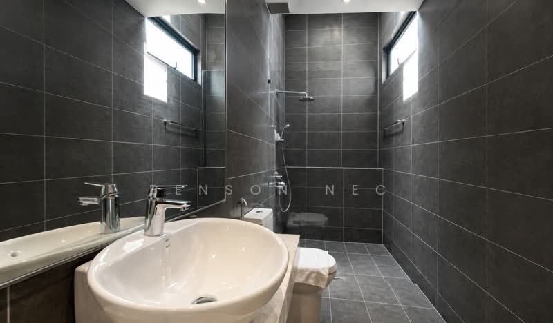 Bungalow for Sale in Leisure Farm (Gelang Patah) - Benson NEC - Bathroom - PropertyGuru.com.my