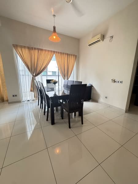 Rumah Berkembar untuk Disewa di Seremban (Negeri Sembilan) - Kelly See - Dining Room - PropertyGuru.com.my