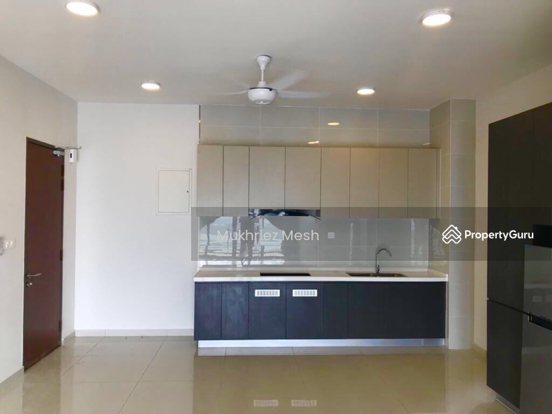 TABLE TOP HANGING CABINETS