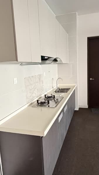 Condominium for Rent at Lovell @ Country Garden Danga Bay - Mukhriez Mesh - PropertyGuru.com.my