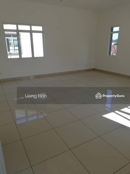 Rumah Berkembar untuk Dijual di Setia Alam (Selangor) - Liong Han - PropertyGuru.com.my