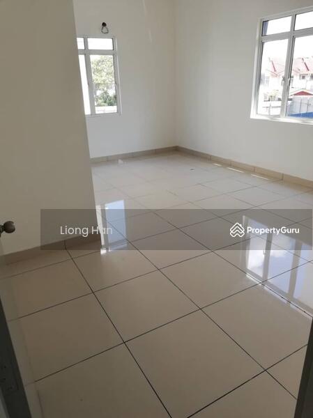 Rumah Berkembar untuk Dijual di Setia Alam (Selangor) - Liong Han - PropertyGuru.com.my