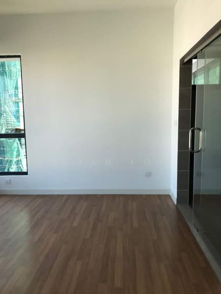 Servis Apartment untuk Dijual di V Residence 2 @ Sunway Velocity - Bryan Koh - PropertyGuru.com.my