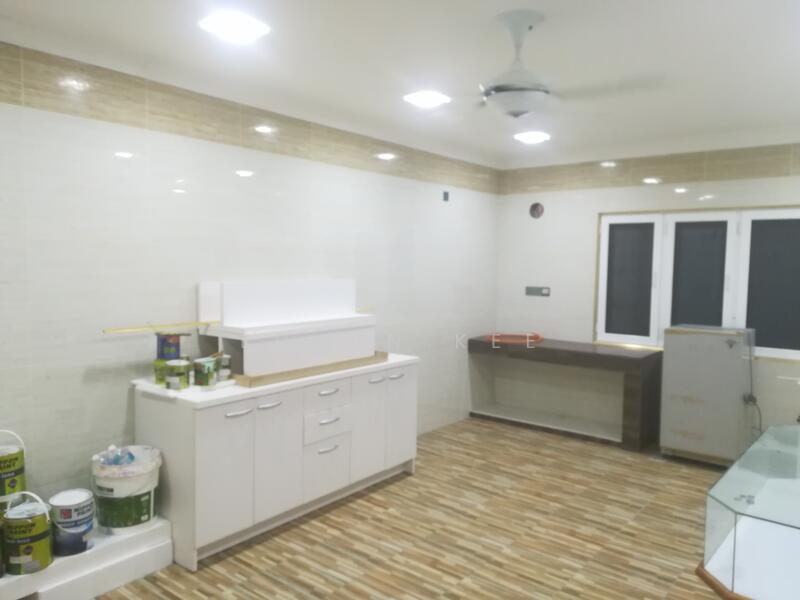 Untuk Dijual - 2 STOREY TERRACE ( SIZE : 30' X 70 ' ) @ TAMAN TANJUNG PHASE 3 LUKUT P. DICKSON ( FULLY RENOVATED )