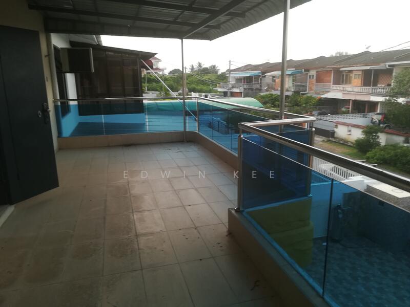 Untuk Dijual - 2 STOREY TERRACE ( SIZE : 30' X 70 ' ) @ TAMAN TANJUNG PHASE 3 LUKUT P. DICKSON ( FULLY RENOVATED )