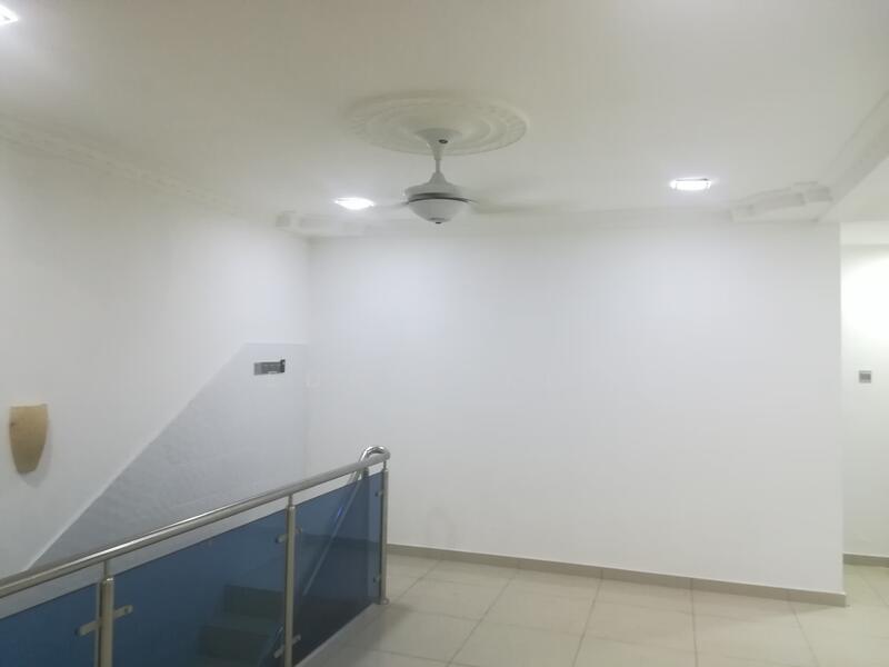 Untuk Dijual - 2 STOREY TERRACE ( SIZE : 30' X 70 ' ) @ TAMAN TANJUNG PHASE 3 LUKUT P. DICKSON ( FULLY RENOVATED )