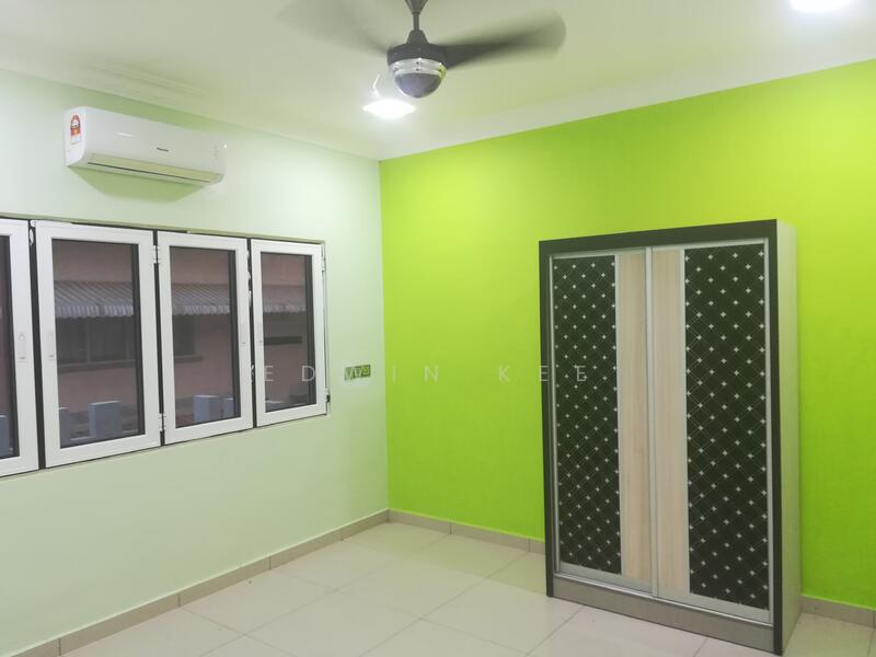 Untuk Dijual - 2 STOREY TERRACE ( SIZE : 30' X 70 ' ) @ TAMAN TANJUNG PHASE 3 LUKUT P. DICKSON ( FULLY RENOVATED )