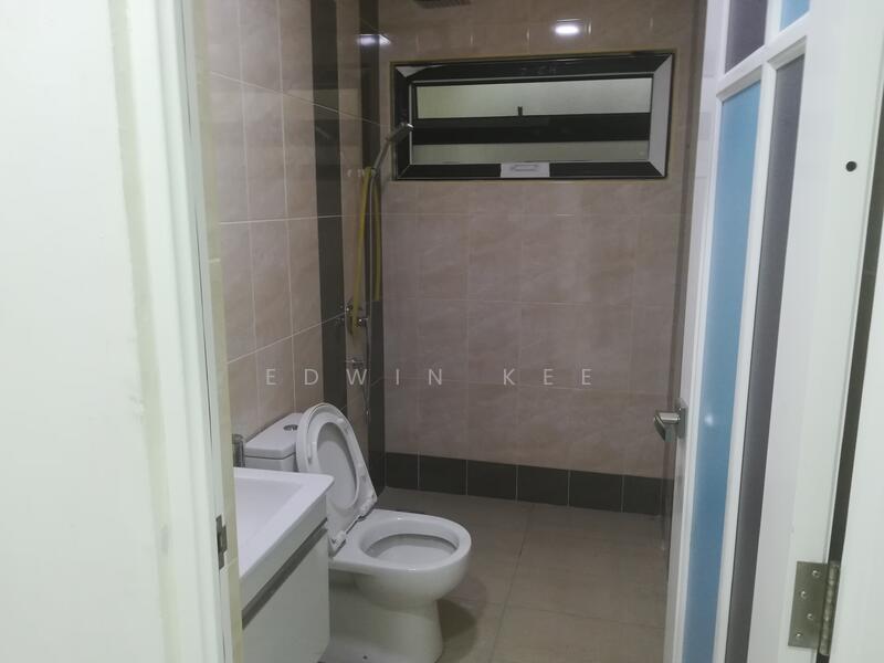 Untuk Dijual - 2 STOREY TERRACE ( SIZE : 30' X 70 ' ) @ TAMAN TANJUNG PHASE 3 LUKUT P. DICKSON ( FULLY RENOVATED )