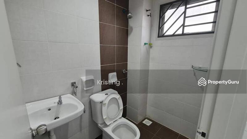 Townhouse for Sale in Bandar Saujana Putra (Tanjong Duabelas) - Kristing . - PropertyGuru.com.my