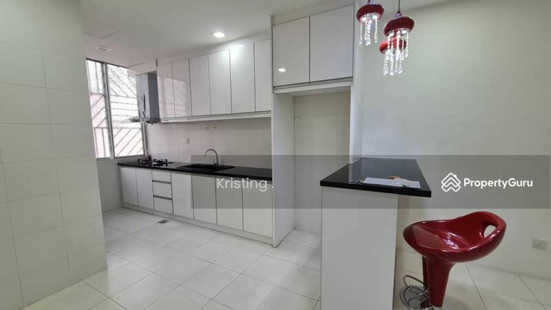 Townhouse for Sale in Bandar Saujana Putra (Tanjong Duabelas) - Kristing . - PropertyGuru.com.my