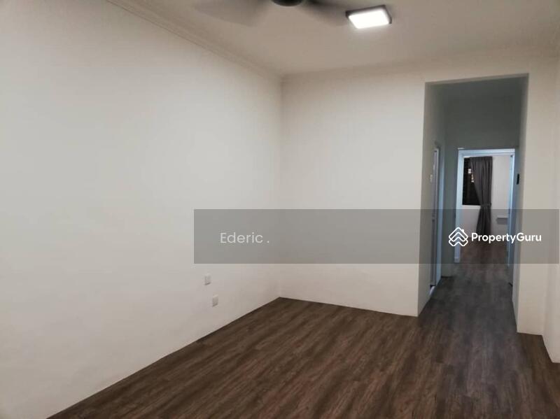 Condominium for Rent at Seaview Garden - Ederic . - Master Bedroom - PropertyGuru.com.my