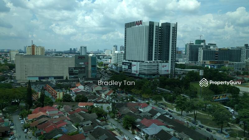 Untuk Disewa - V Square