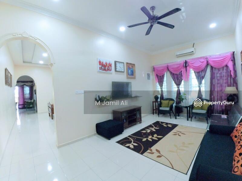 Family Living Area next to Main Guest Hall