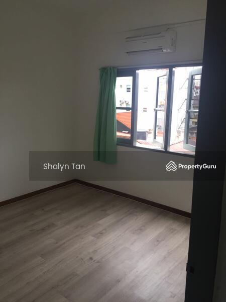 For Sale - Ujong Pasir