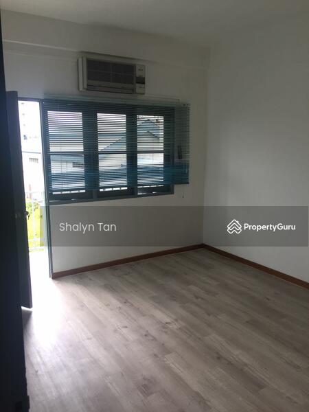 For Sale - Ujong Pasir