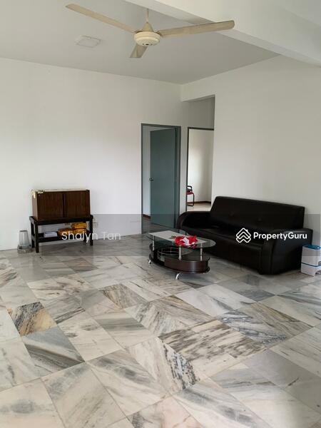 For Sale - Ujong Pasir