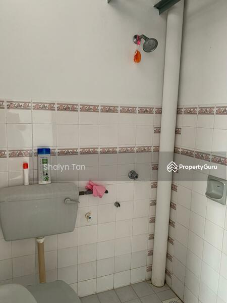 For Sale - Ujong Pasir