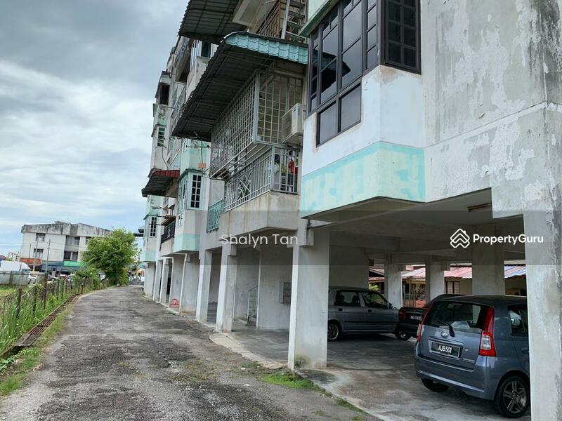 For Sale - Ujong Pasir