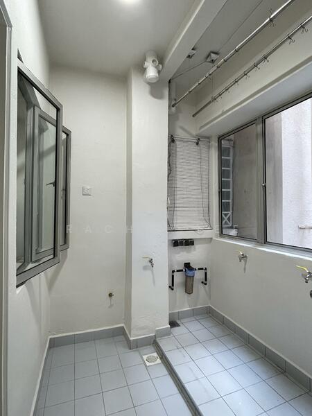 Untuk Disewa - Villa Flora