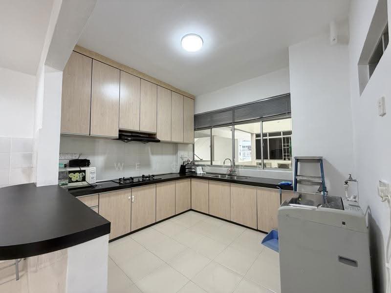 Kondominium untuk Disewa di Putra Place Condominium - Weng Sern - Kitchen - PropertyGuru.com.my