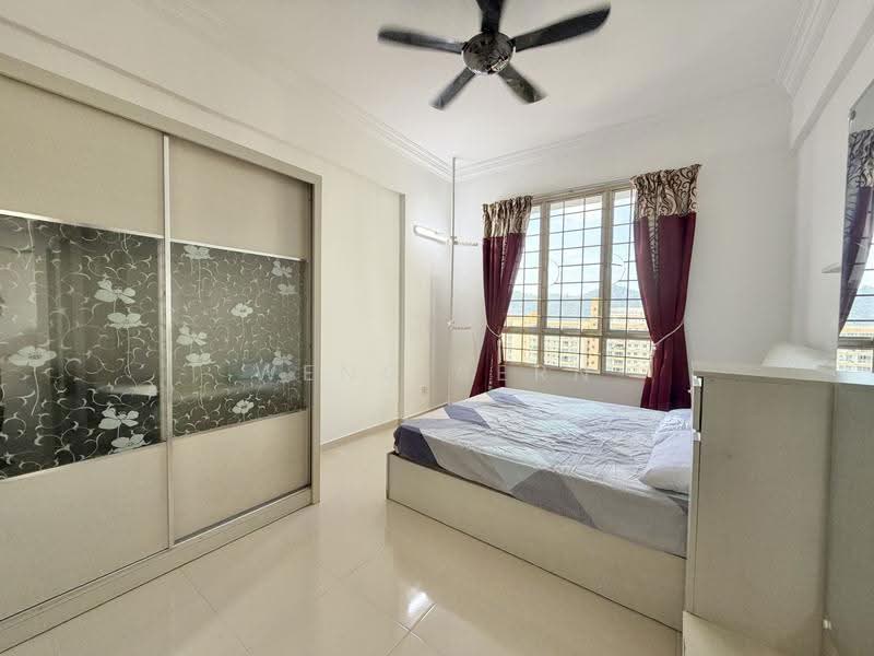 Kondominium untuk Disewa di Putra Place Condominium - Weng Sern - Bedroom - PropertyGuru.com.my