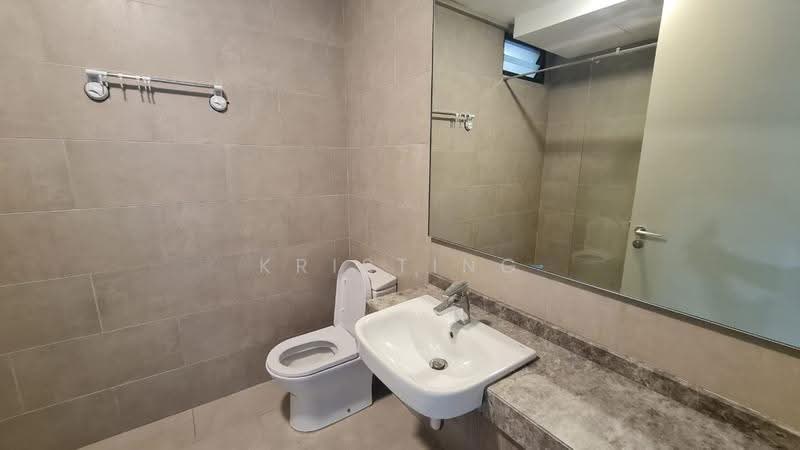 Kondominium untuk Dijual di Residensi Astrea - Kristing . - Bathroom - PropertyGuru.com.my