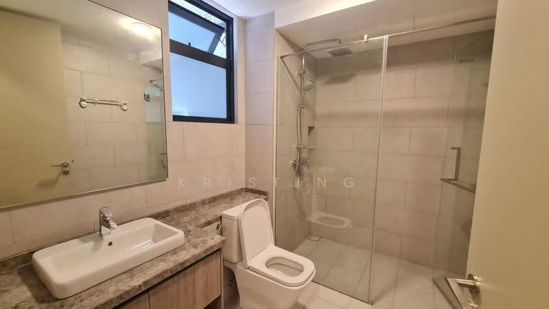 Kondominium untuk Dijual di Residensi Astrea - Kristing . - Bathroom - PropertyGuru.com.my