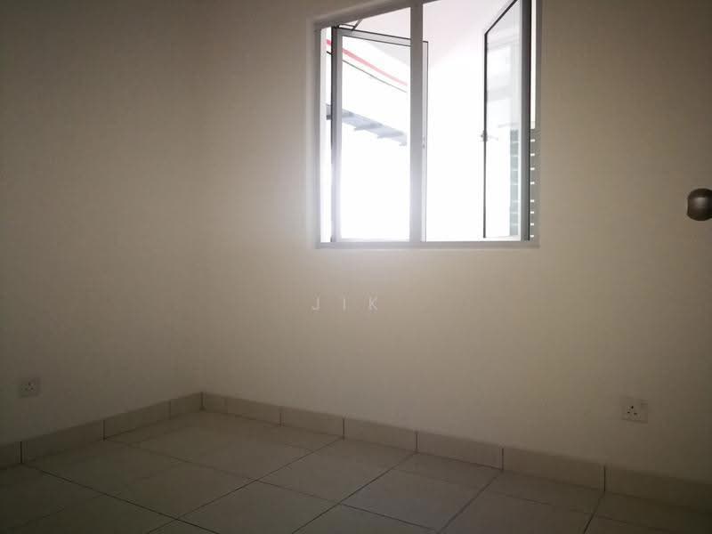 Kediaman Servis untuk Dijual di Ascotte Boulevard - Jik Wafa - PropertyGuru.com.my