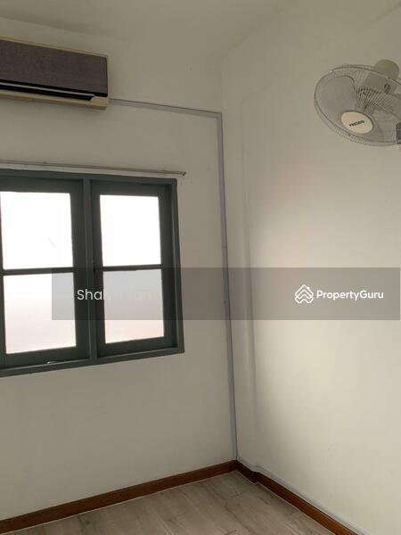 Untuk Dijual - Ujong Pasir