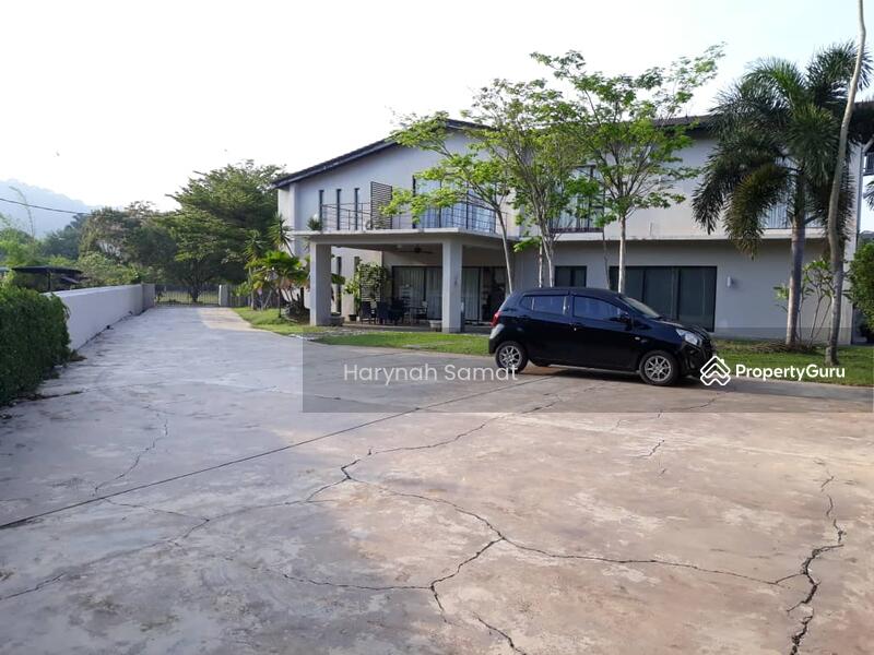 [No Longer Available] Tok Sira, Teluk Cempedak Kuantan, 2 Storey