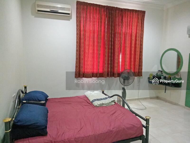 Untuk Dijual - Double Storey Terrace in Pertam Jaya, Ujong Pasir
