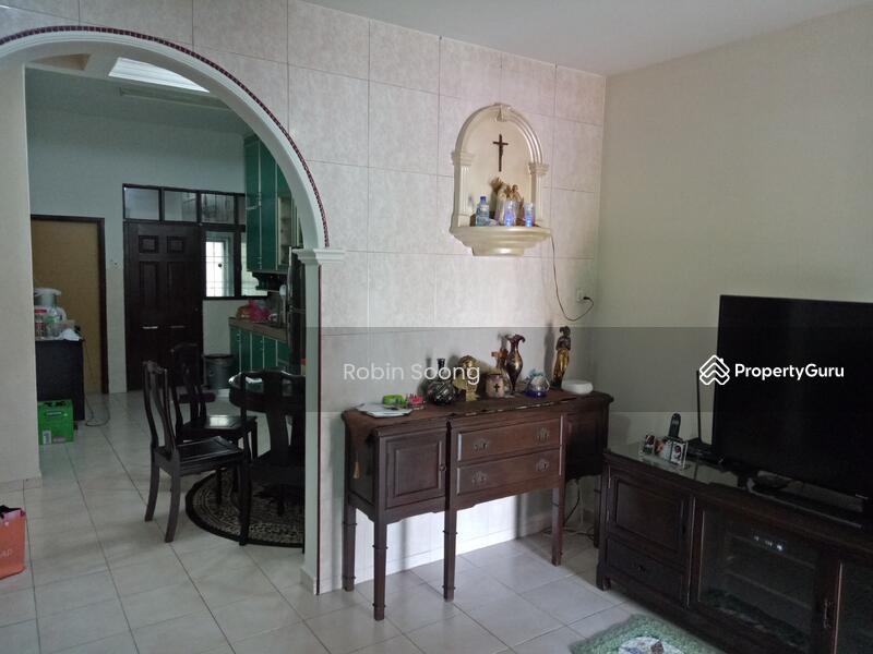 Untuk Dijual - Double Storey Terrace in Pertam Jaya, Ujong Pasir