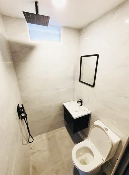 Condominium for Rent at Jay Series (Greenlane Heights Block J) - Weng Sern - Bathroom - PropertyGuru.com.my