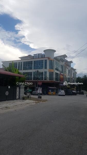 Untuk Disewa - Ground floor of3 sty shop at Halaman permai at Meru to let