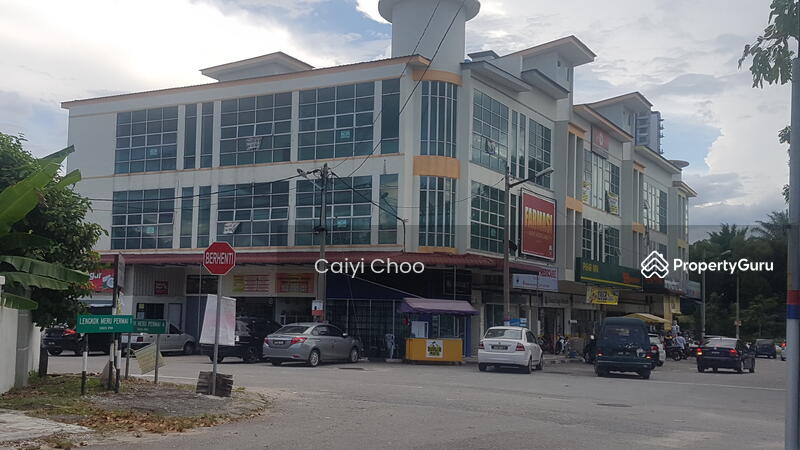 Untuk Disewa - Ground floor of3 sty shop at Halaman permai at Meru to let