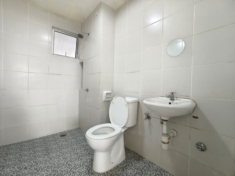 Pangsapuri untuk Disewa di Karisma @ Eco Majestic - Nichole Liew - Bathroom - PropertyGuru.com.my