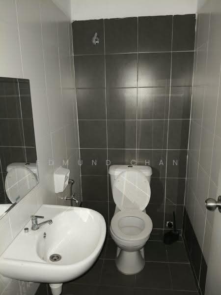 Kilang untuk Disewa di Puchong (Selangor) - Edmund Chan - Bathroom - PropertyGuru.com.my