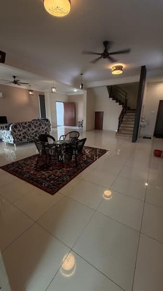 Semi-Detached House for Rent in Taman Mount Austin (Tebrau) - Mukhriez Mesh - Living Room - PropertyGuru.com.my