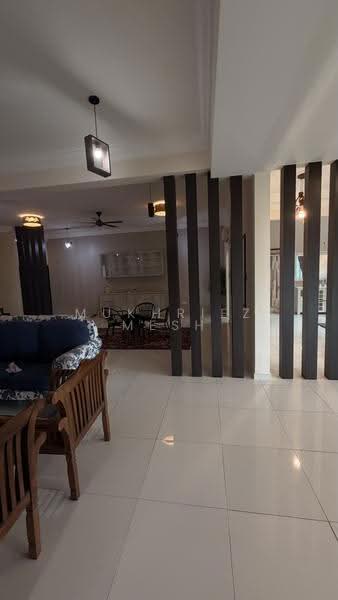 Semi-Detached House for Rent in Taman Mount Austin (Tebrau) - Mukhriez Mesh - Living Room - PropertyGuru.com.my