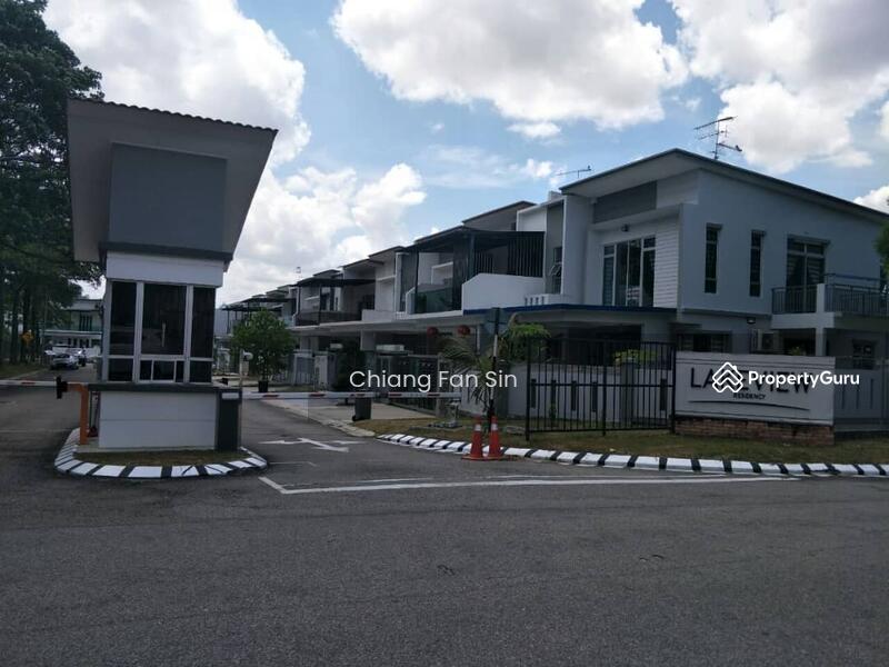 Taman Pelangi Indah, Ulu Tiram, Johor Bahru, Johor, 4 Bedrooms, 2200