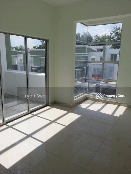 3-storey Terraced House for Sale in Sungai Buloh (Selangor) - Ryan Swe - PropertyGuru.com.my