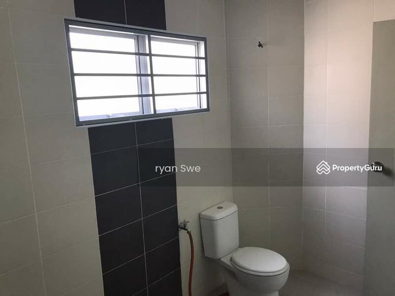 3-storey Terraced House for Sale in Sungai Buloh (Selangor) - Ryan Swe - PropertyGuru.com.my