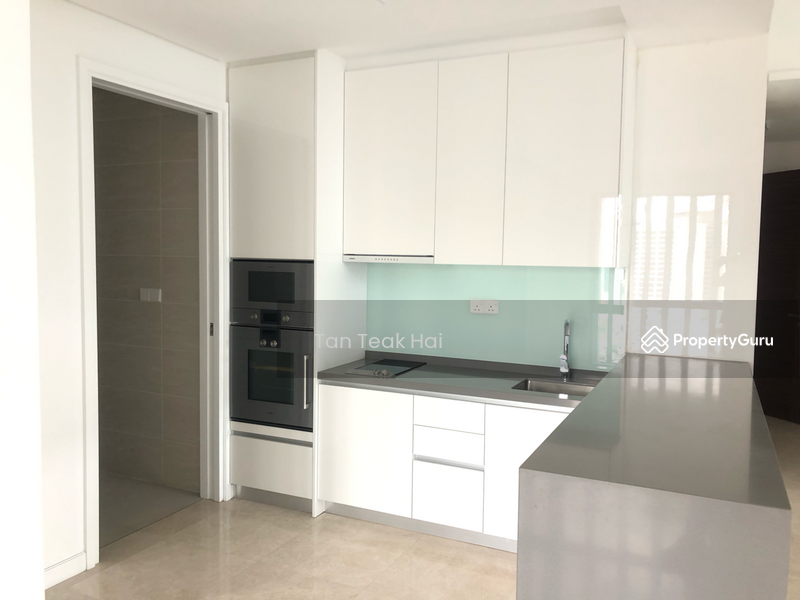 Dry Kitchen