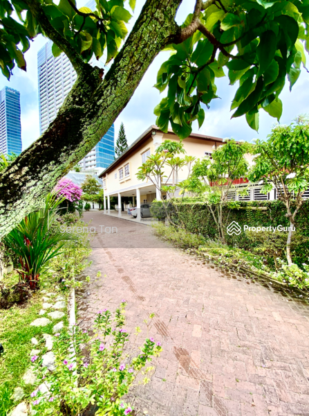 For Sale - Exclusive: Detached Residence on Jalan Pantai Molek, Tanjung Tokong, Now for Sale