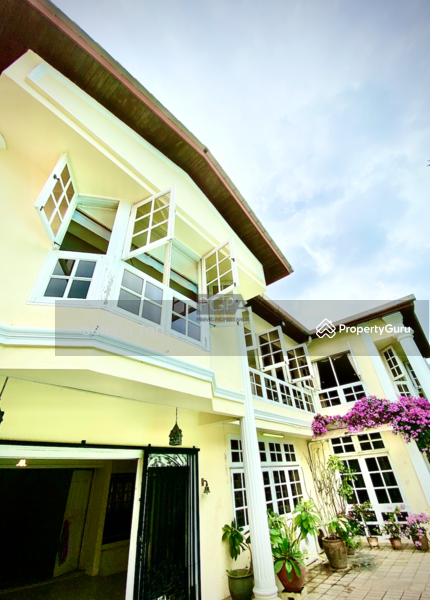 For Sale - Exclusive: Detached Residence on Jalan Pantai Molek, Tanjung Tokong, Now for Sale