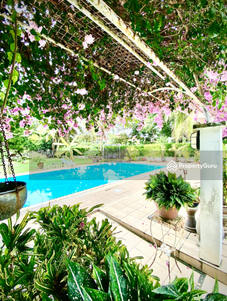 For Sale - Exclusive: Detached Residence on Jalan Pantai Molek, Tanjung Tokong, Now for Sale