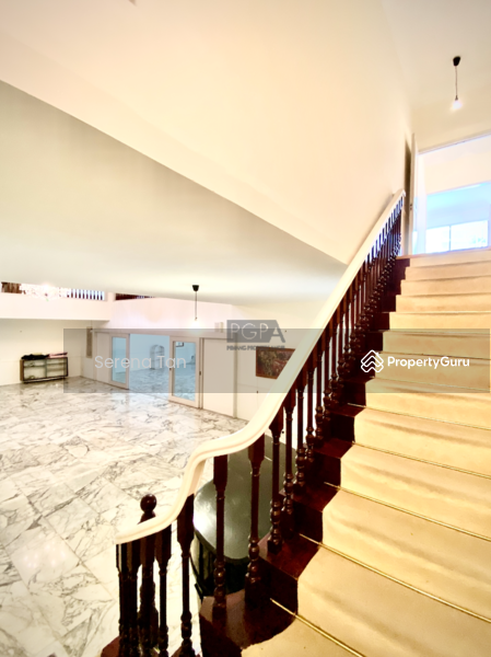 For Sale - Exclusive: Detached Residence on Jalan Pantai Molek, Tanjung Tokong, Now for Sale