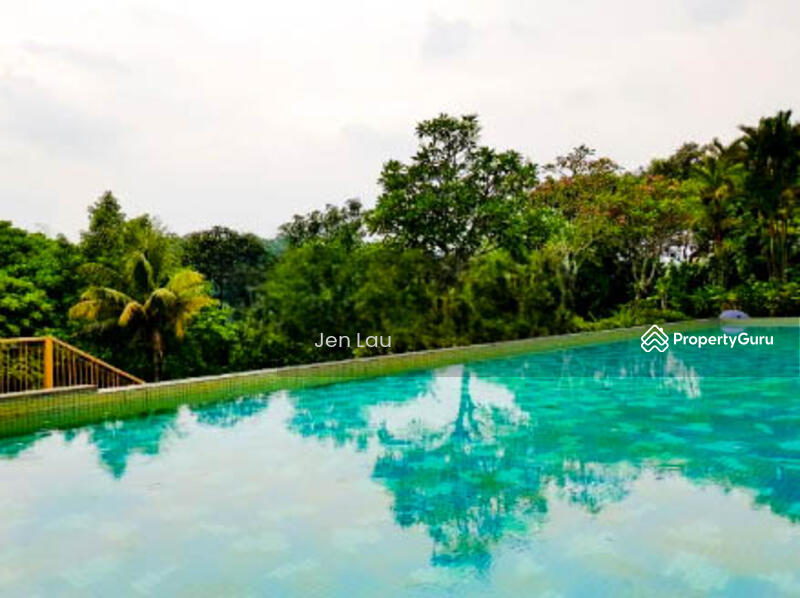 Untuk Dijual - Magnificent Bungalow With Beautiful Grand Pool And Huge Garden