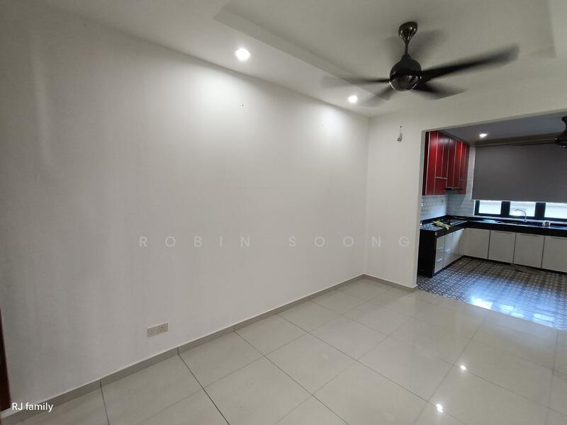 Untuk Dijual - 2.5 storey Link House "The Tropicana @ Taman Sentosa" in Bukit Baru for Sale