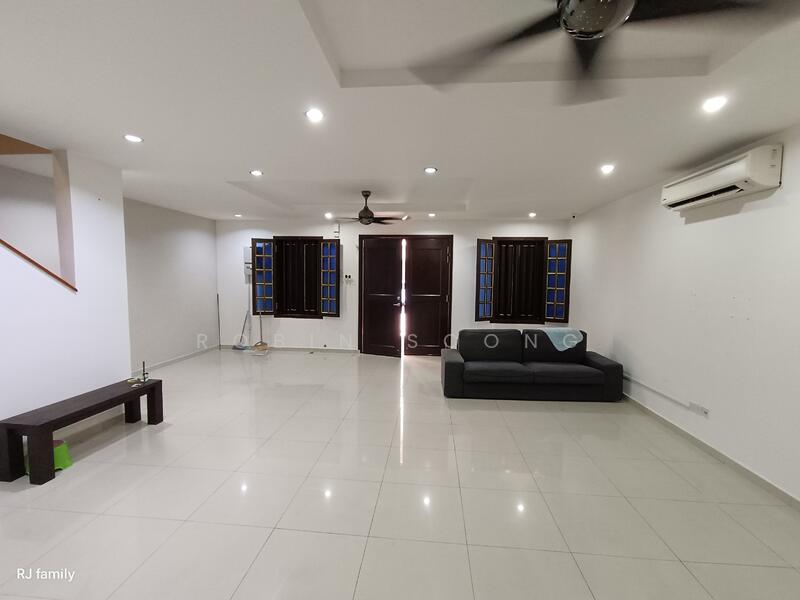 Untuk Dijual - 2.5 storey Link House "The Tropicana @ Taman Sentosa" in Bukit Baru for Sale